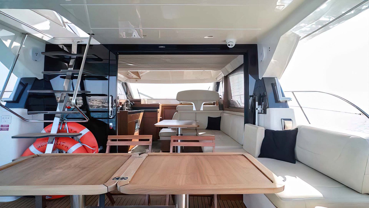 Аренда яхты Bavaria 420 Virtess в Сочи